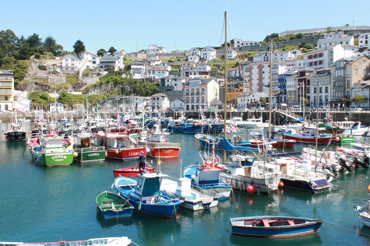 Apartamentos Turisticos Vistademar Luarca Eksteriør billede
