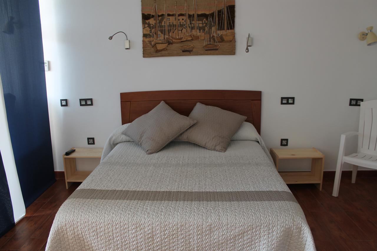 Apartamentos Turisticos Vistademar Luarca Eksteriør billede