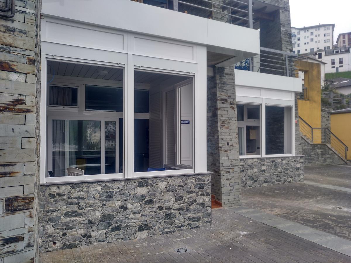 Apartamentos Turisticos Vistademar Luarca Eksteriør billede
